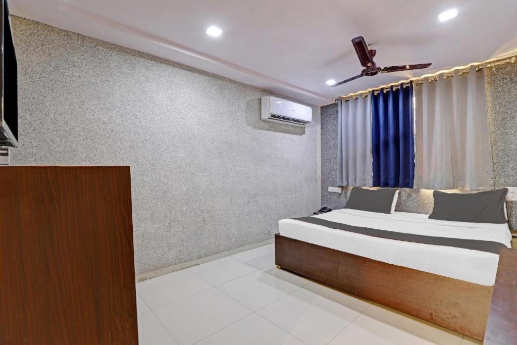 Hotel Mayura, Ankleshwar Kültér fotó