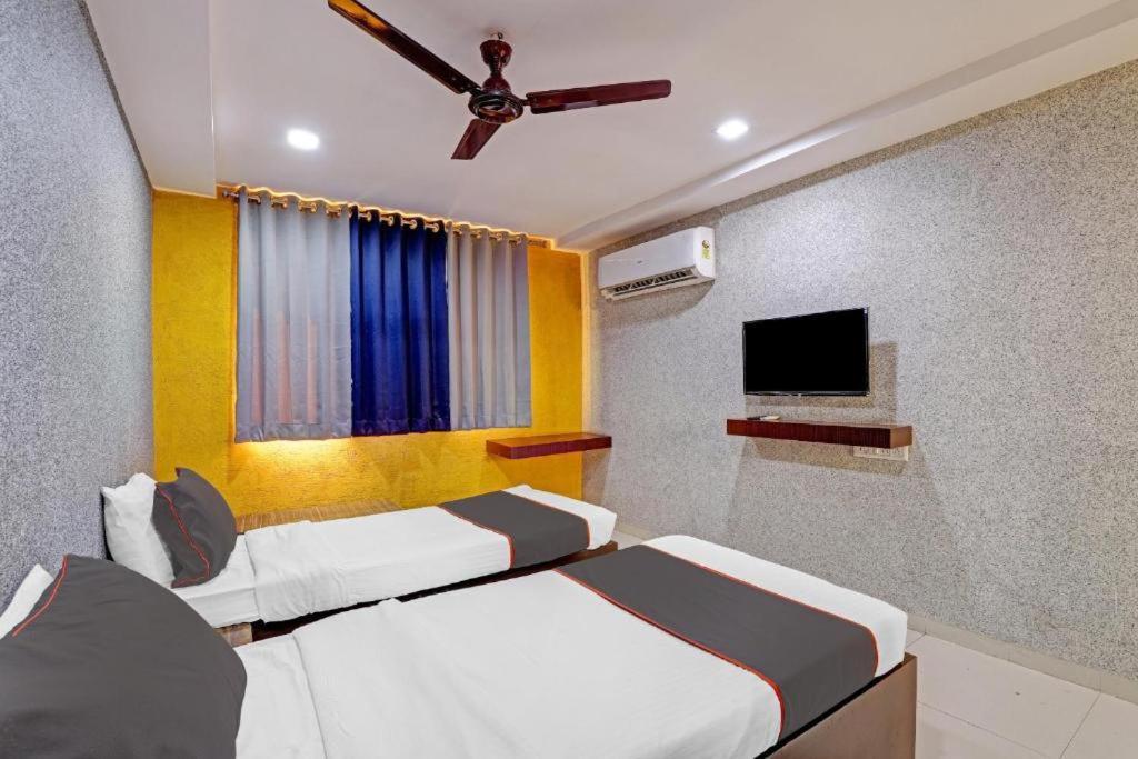 Hotel Mayura, Ankleshwar Kültér fotó